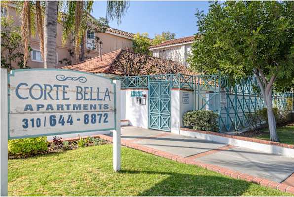 Lemoli Apartments property